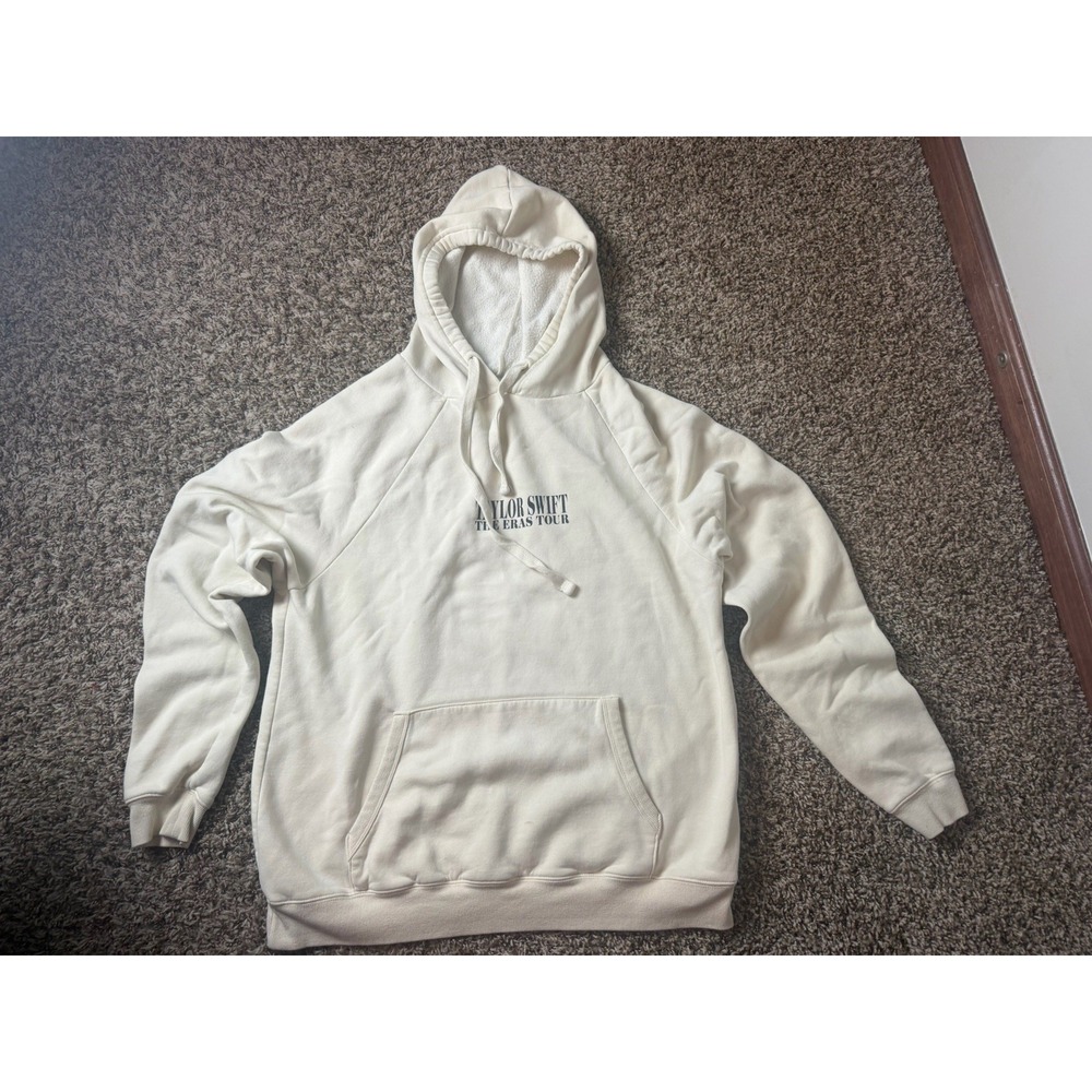 Taylor Swift…Eras Tour 2023 Oversized Hoodie Sweatshirt Size Medium